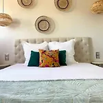 Domaine Le Vaxergues 公寓 *